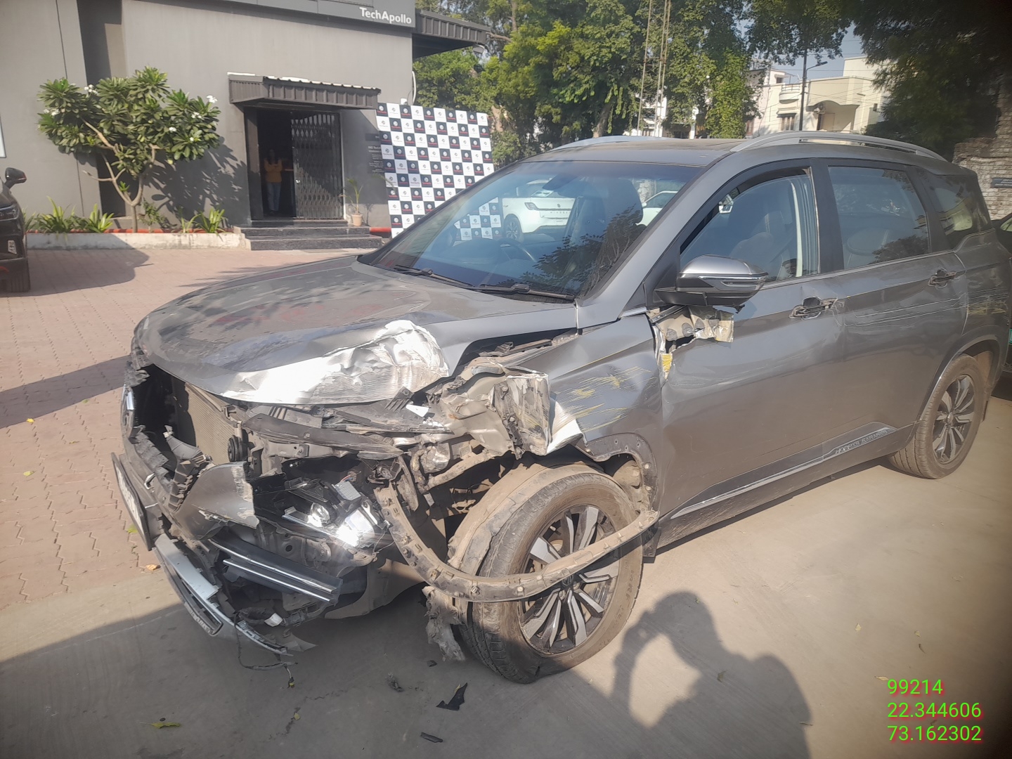 MORRIS GARAGES HECTOR 2.0 SHARP